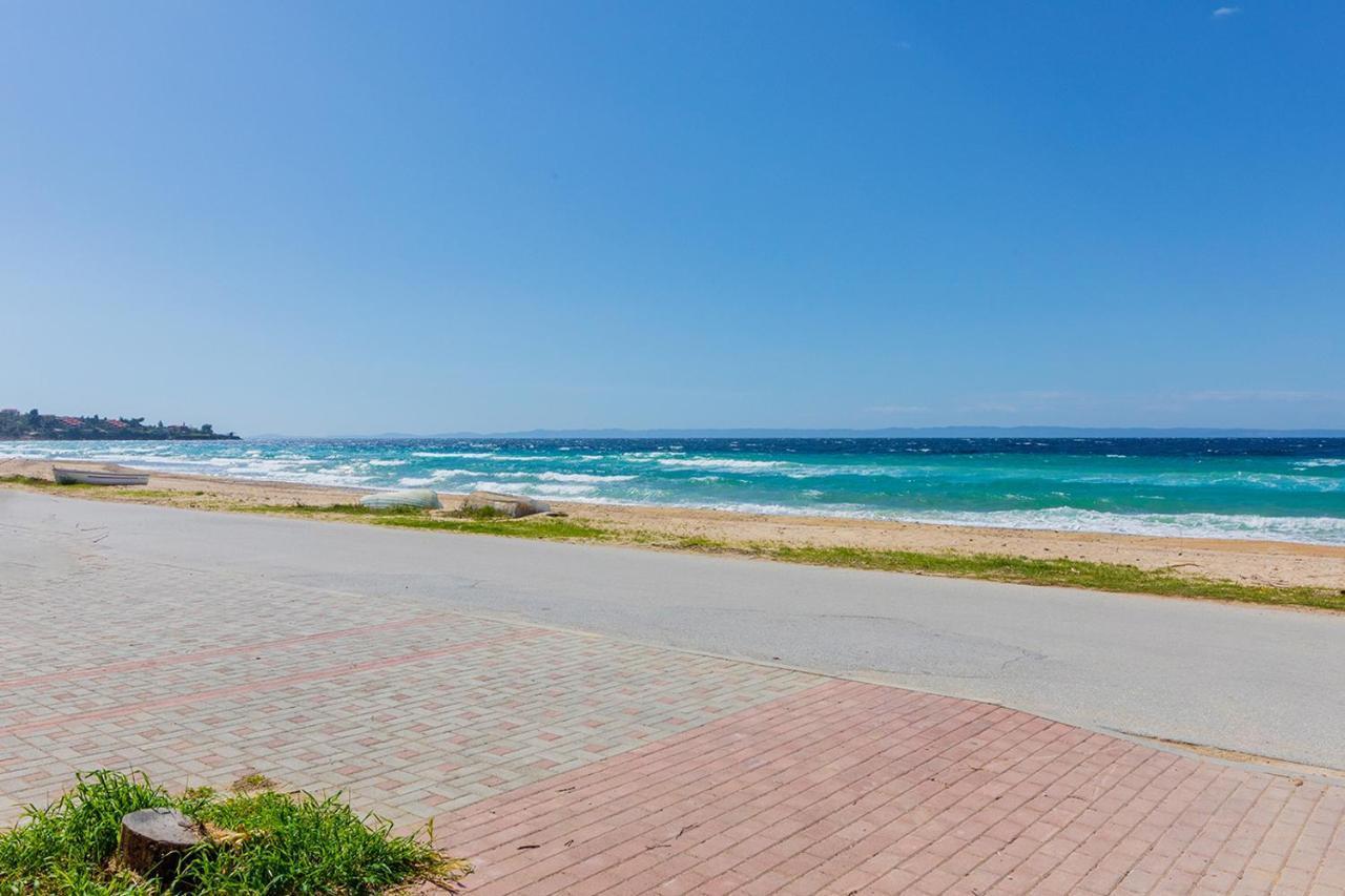 Galazia Akti Seaside Apartments นิกิติ ภายนอก รูปภาพ