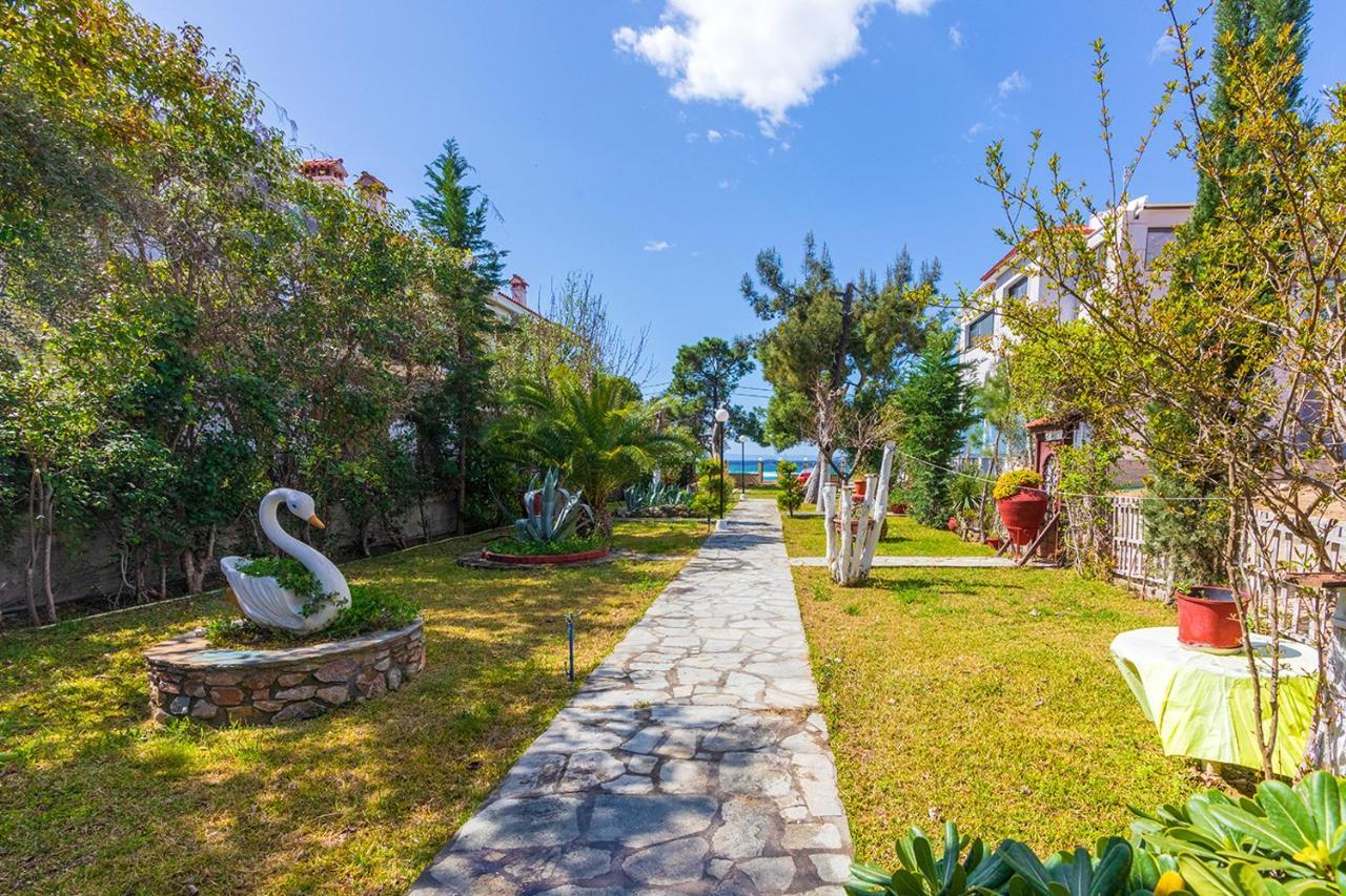 Galazia Akti Seaside Apartments นิกิติ ภายนอก รูปภาพ