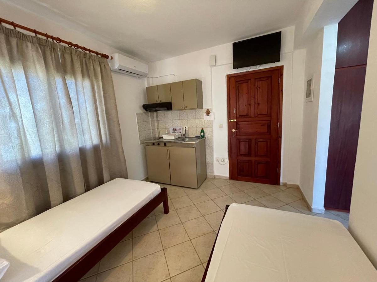 Galazia Akti Seaside Apartments นิกิติ ภายนอก รูปภาพ