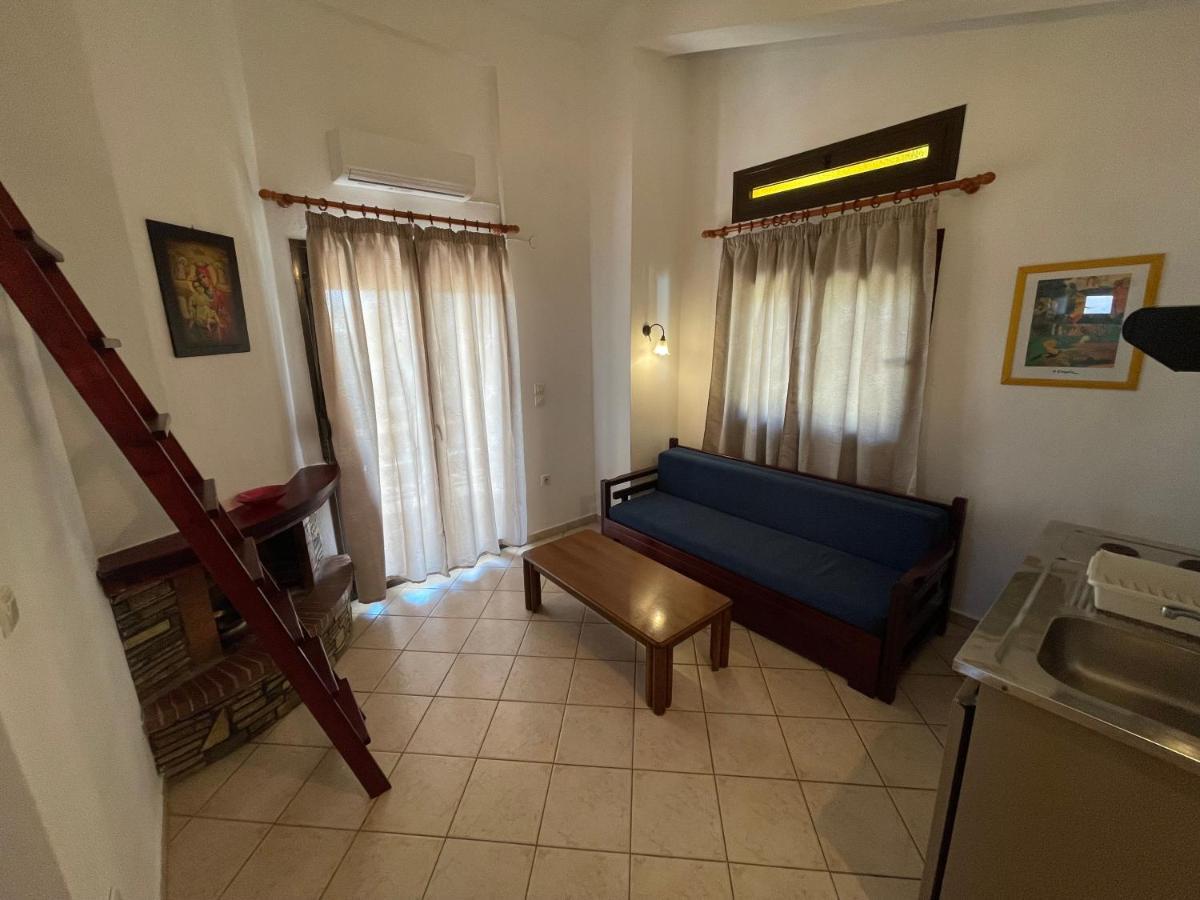 Galazia Akti Seaside Apartments นิกิติ ภายนอก รูปภาพ