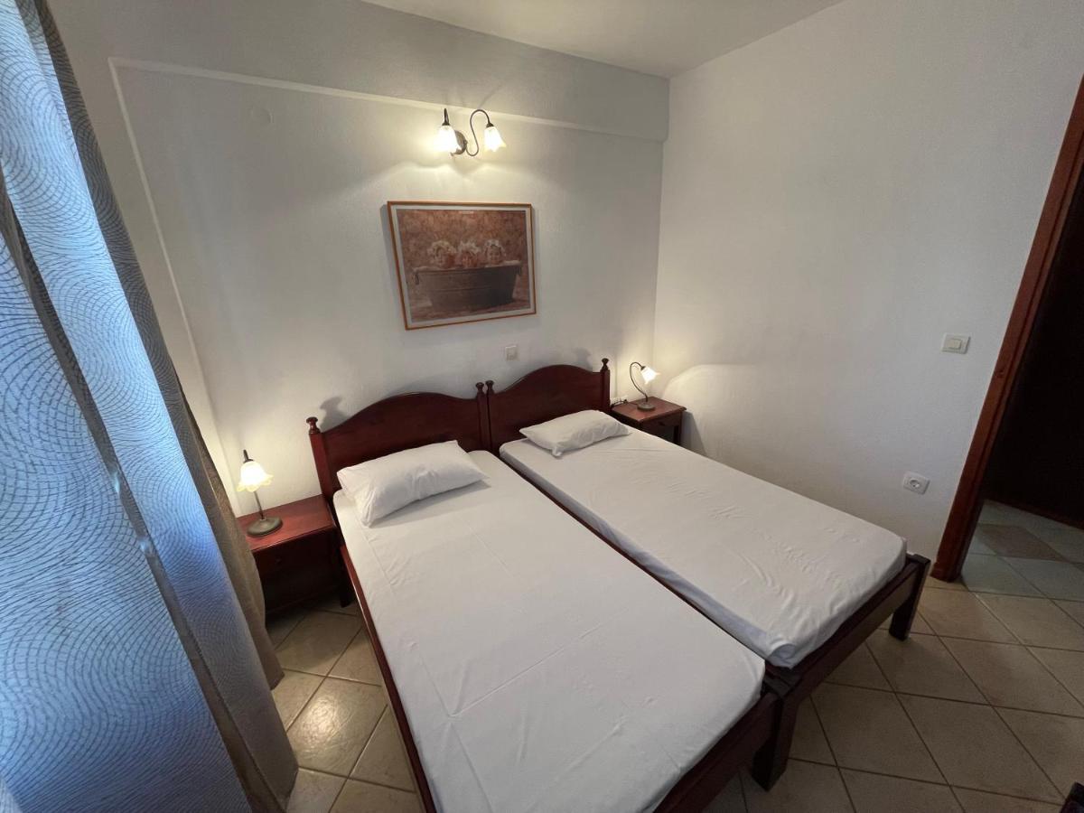 Galazia Akti Seaside Apartments นิกิติ ภายนอก รูปภาพ