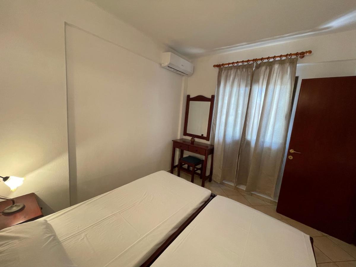 Galazia Akti Seaside Apartments นิกิติ ภายนอก รูปภาพ