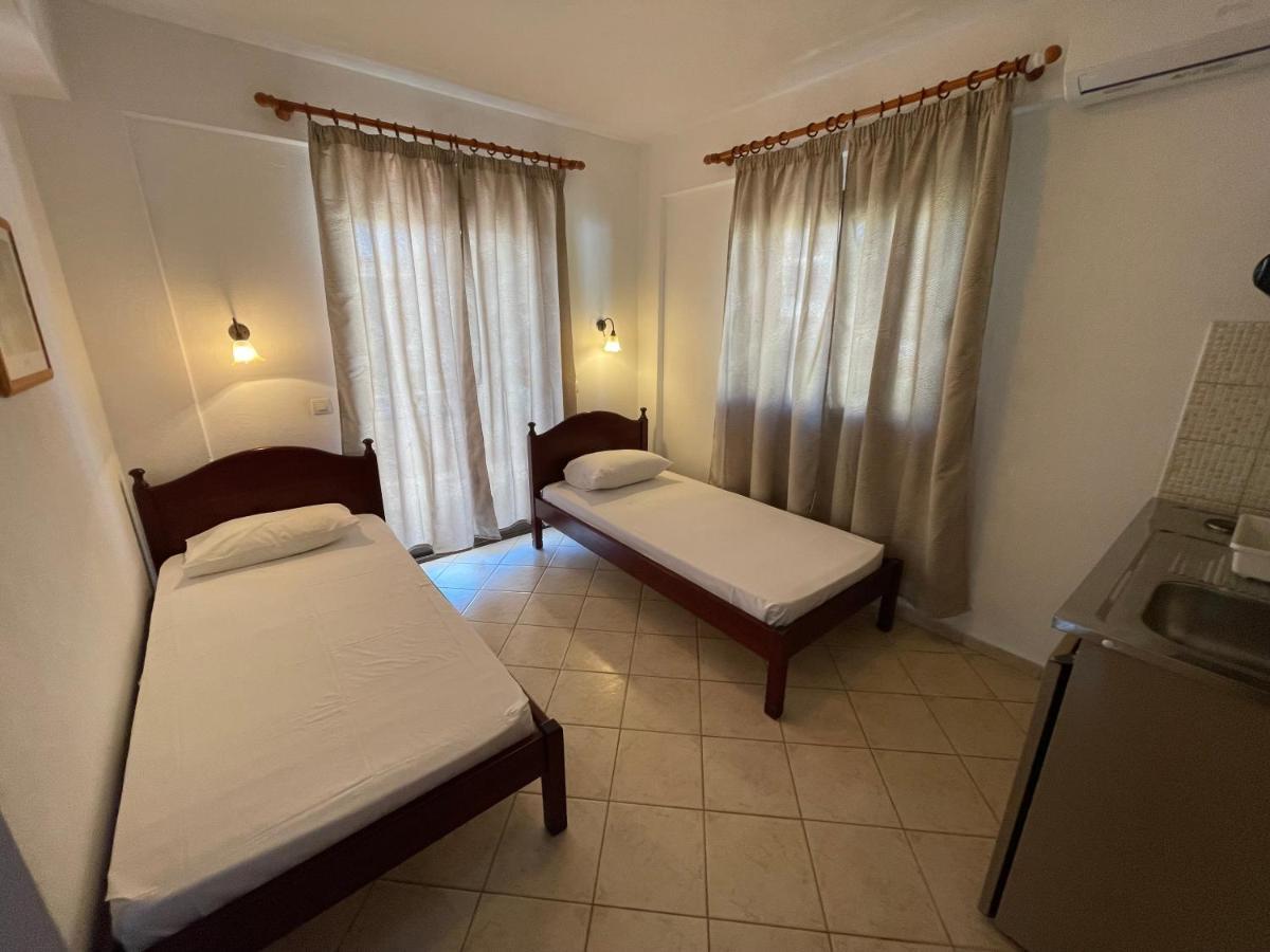 Galazia Akti Seaside Apartments นิกิติ ภายนอก รูปภาพ