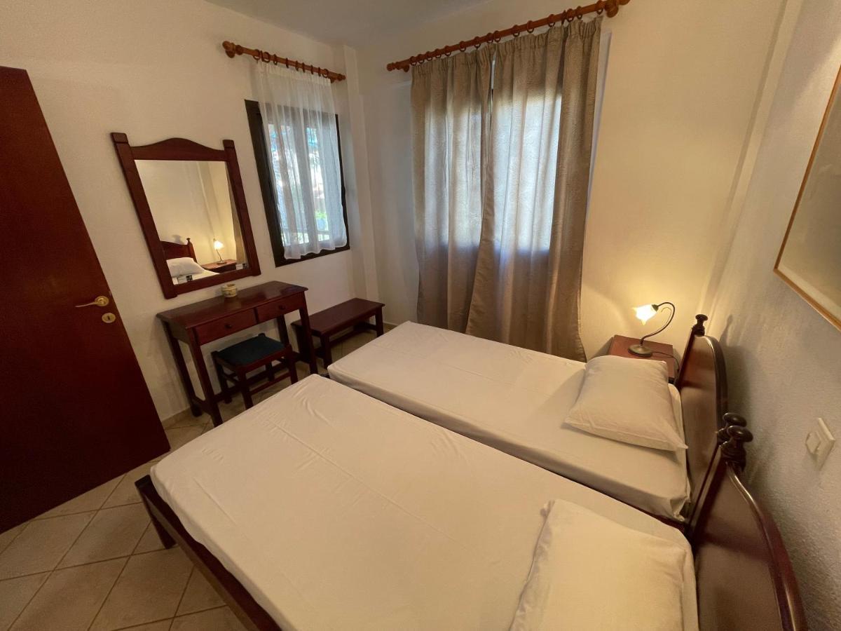 Galazia Akti Seaside Apartments นิกิติ ภายนอก รูปภาพ
