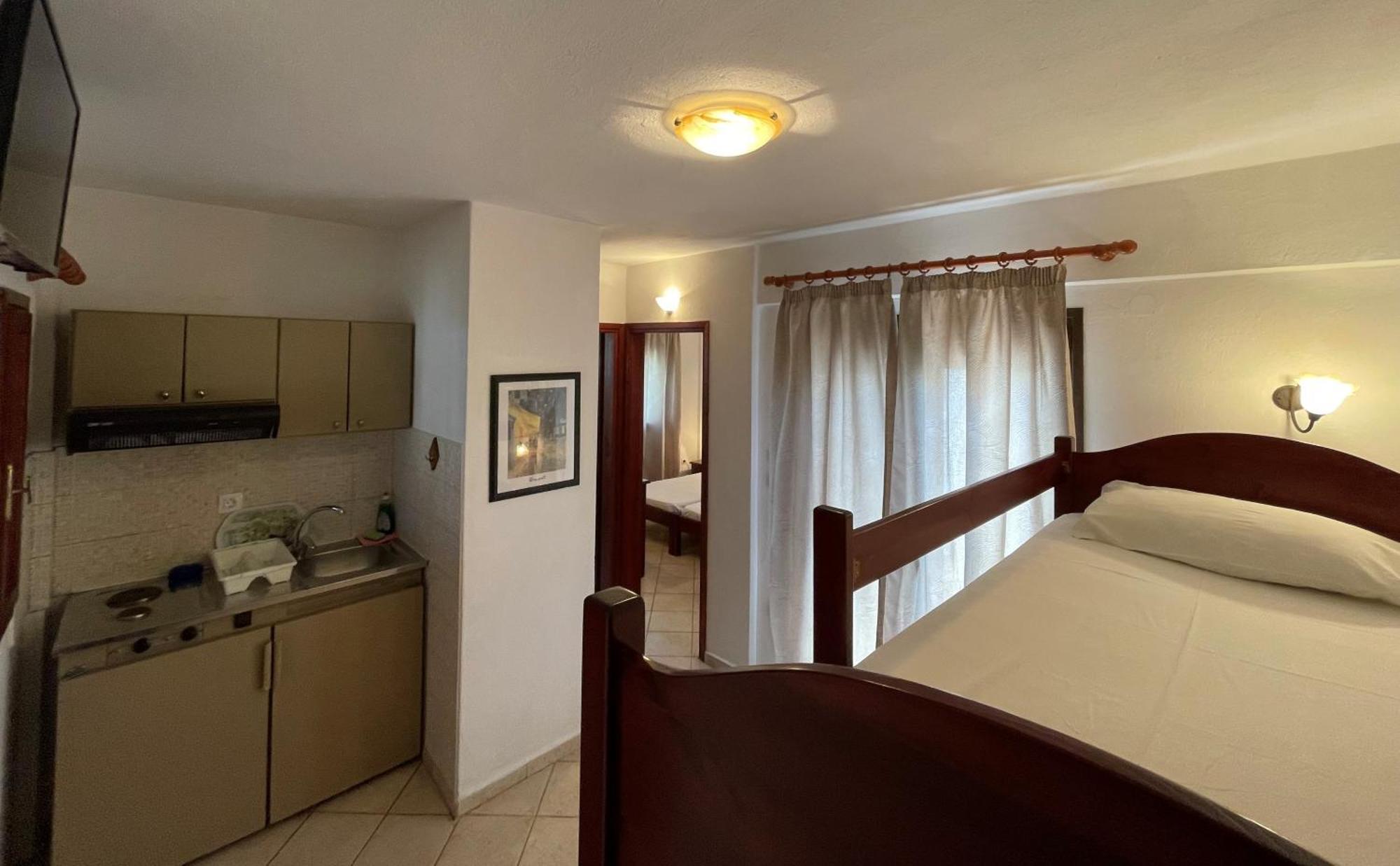 Galazia Akti Seaside Apartments นิกิติ ห้อง รูปภาพ