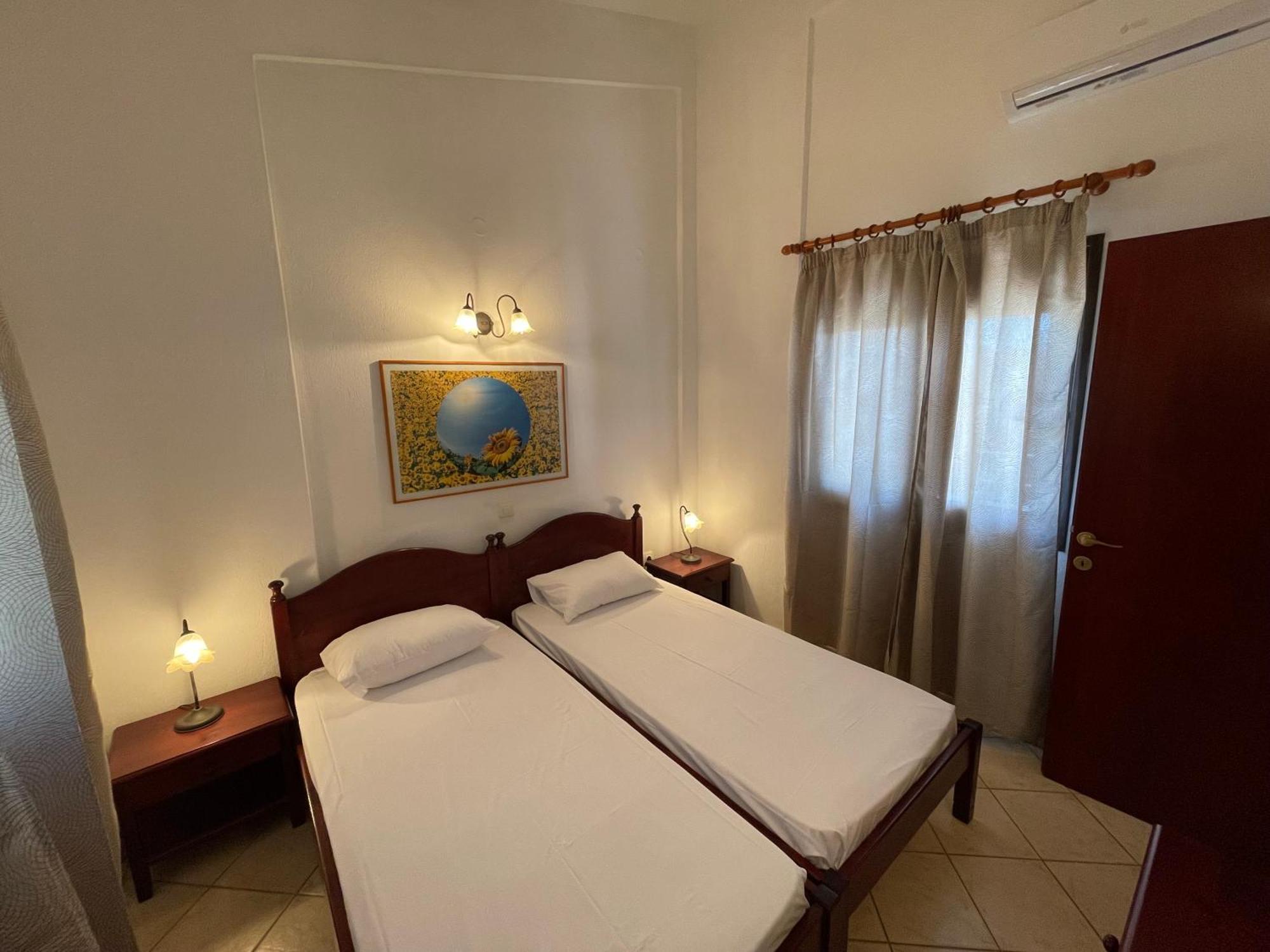 Galazia Akti Seaside Apartments นิกิติ ห้อง รูปภาพ